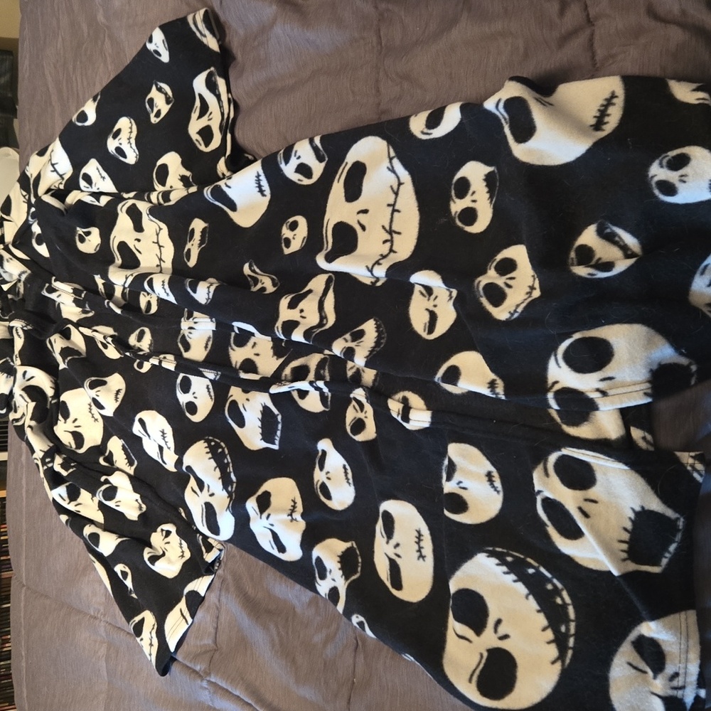 Disney Black and White Jack Skellington Print Robe/blanket One Size Fits Most